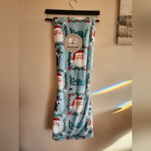 Berkshire Christmas cat Santa blanket blue 60"x70" NWT